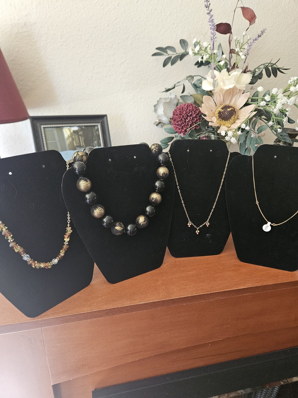 Vintage Avon Necklace Lot Of 4